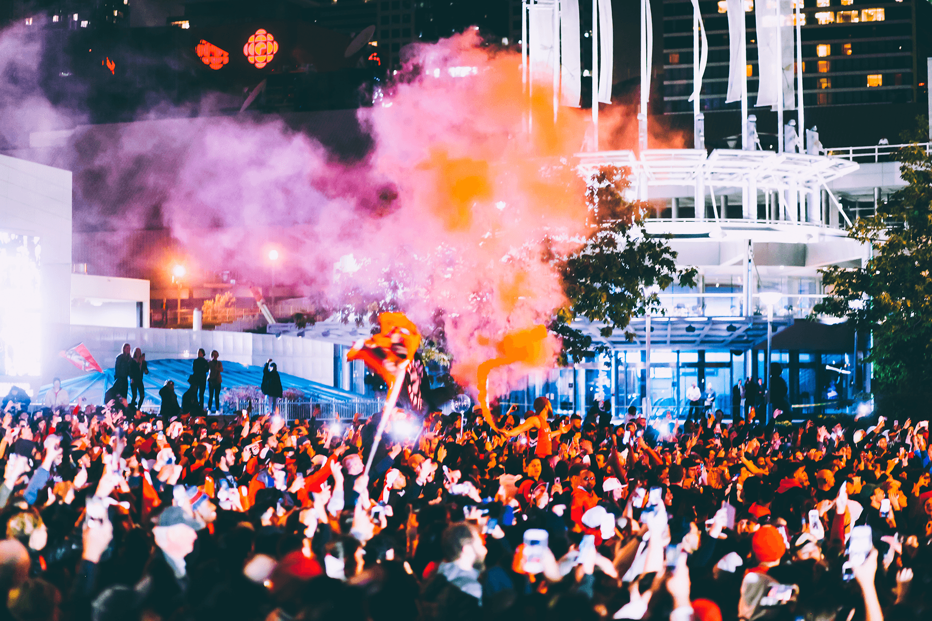 concert-festival-fans